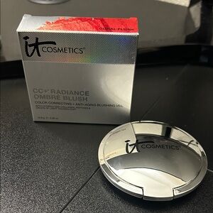 IT Cosmetics CC+ Radiance Ombre Blush - Coral Flush